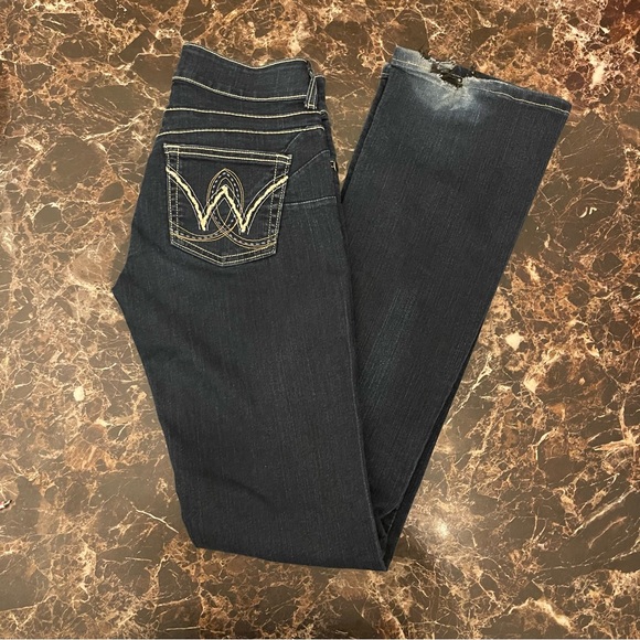 Wrangler®Booty Up™Ladies Carolina Breakaway
10MWZBR size 1/2 x36 - Picture 1 of 7